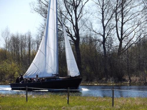 2017 05 13-10 30 09 INX 56