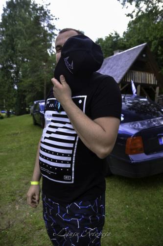 2017 07 22-11 37 40 LAN 48